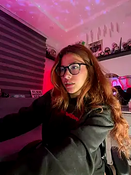 Snapshot of crystal_bunny7 chatting on November 3, 1:19 am crystal bunny7 online show from November 3, 1:19 am