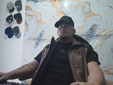 myke andrade online show from May 29, 7:06 am