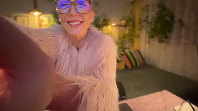 sunniedayz  online show from November 21, 1:32 pm