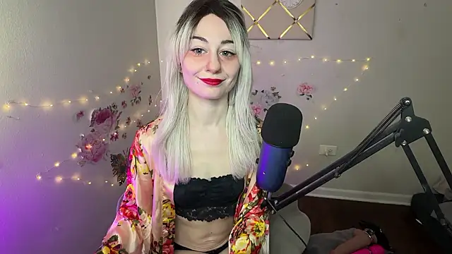 Starr1123 online show from February 13, 9:22 pm