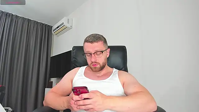 Snapshot of Findom_guy chatting on December 20, 1:18 pm Findom guy online show from December 20, 1:18 pm