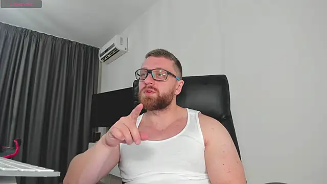 Snapshot of Findom_guy chatting on January 19, 12:09 pm Findom guy online show from January 19, 12:09 pm