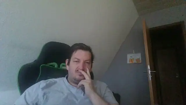 Golffahrer1982 online show from November 14, 10:14 am