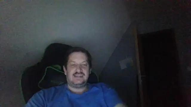 Snapshot of Golffahrer1982 chatting on May 23, 9:19 pm Golffahrer1982 online show from May 23, 9:19 pm