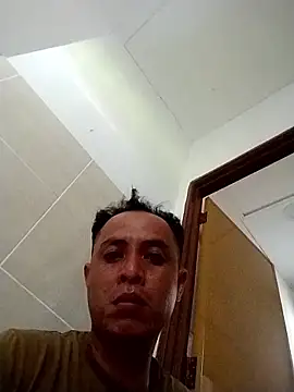 Snapshot of KingKaizo96 chatting on November 7, 12:32 am KingKaizo96 online show from November 7, 12:32 am