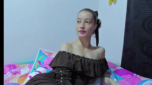 Snapshot of MiiaVolkova chatting on February 25, 11:58 pm MiiaVolkova online show from February 25, 11:58 pm