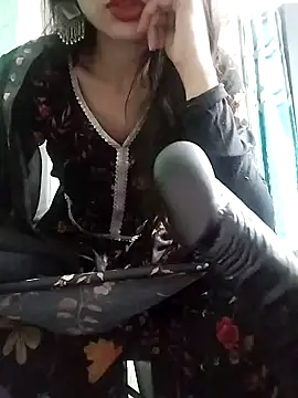 Snapshot of Noor_Darliing chatting on January 19, 3:21 pm Noor Darliing online show from January 19, 3:21 pm