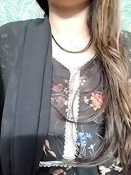 Snapshot of Noor_Darliing chatting on February 12, 9:33 pm Noor Darliing online show from February 12, 9:33 pm