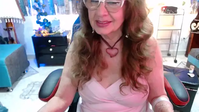 KarimaSarabe online show from December 18, 11:40 pm