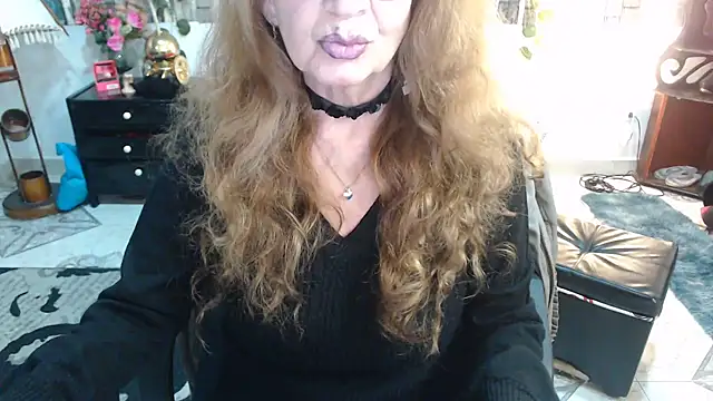 KarimaSarabe online show from September 22, 9:50 pm