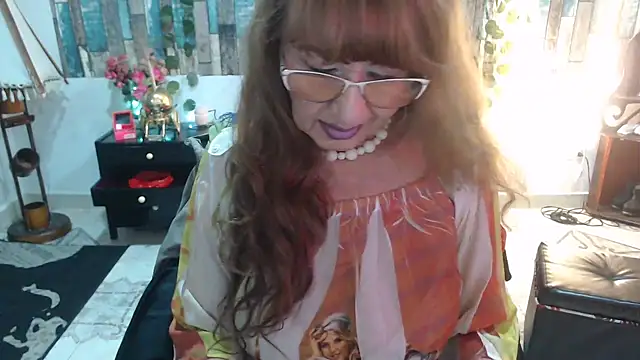 KarimaSarabe online show from October 1, 9:10 pm