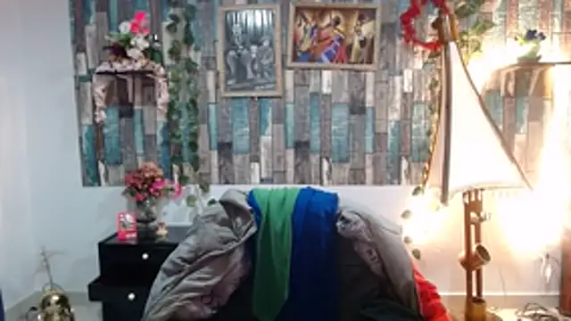 KarimaSarabe online show from October 25, 9:42 pm