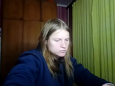 Kathlyn  Heath online show from February 17, 8:04 pm