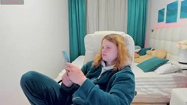 Kathlyn  Heath online show from October 25, 6:24 pm