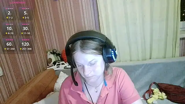 Snapshot of Kathlyn__Heath chatting on June 9, 7:03 pm Kathlyn Heath online show from June 9, 7:03 pm