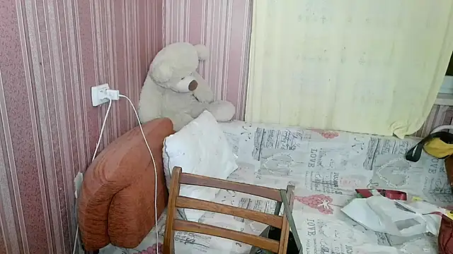 Snapshot of Kathlyn__Heath chatting on June 24, 7:13 pm Kathlyn Heath online show from June 24, 7:13 pm
