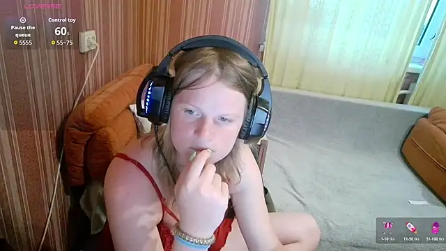 Snapshot of Kathlyn__Heath chatting on June 27, 5:29 pm Kathlyn Heath online show from June 27, 5:29 pm