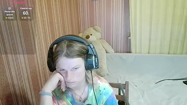 Snapshot of Kathlyn__Heath chatting on July 6, 8:55 pm Kathlyn Heath online show from July 6, 8:55 pm