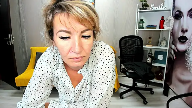 Cassandra Hotty online show from September 10, 2:55 am