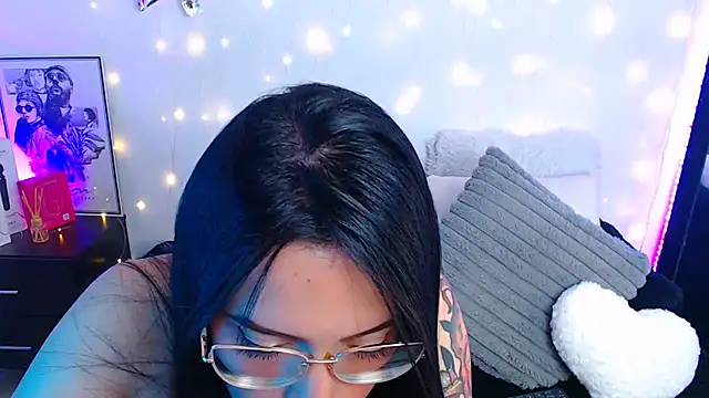 Isa Maiden1 online show from June 2, 5:48 pm