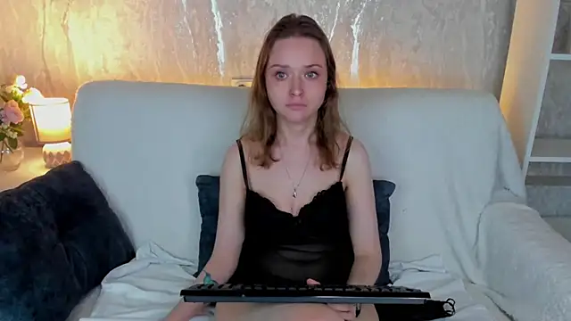Linda Bryant online show from May 15, 11:45 pm