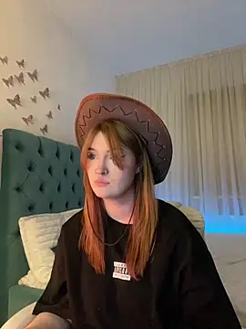  Chlo  e online show from February 14, 4:26 am