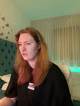  Chlo  e online show from February 27, 11:15 pm