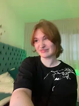  Chlo  e online show from March 7, 5:08 am