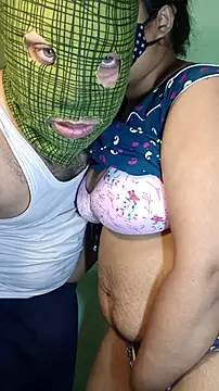 Snapshot of hotty_Sexy-couple chatting on January 18, 7:07 am hotty Sexy-couple online show from January 18, 7:07 am