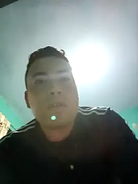 Snapshot of Diego_leon27 chatting on December 30, 11:17 pm Diego leon27 online show from December 30, 11:17 pm