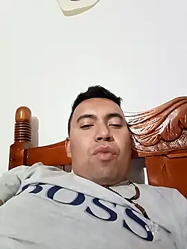 Snapshot of Diego_leon27 chatting on January 8, 12:06 am Diego leon27 online show from January 8, 12:06 am