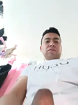 Snapshot of Diego_leon27 chatting on January 20, 10:37 pm Diego leon27 online show from January 20, 10:37 pm