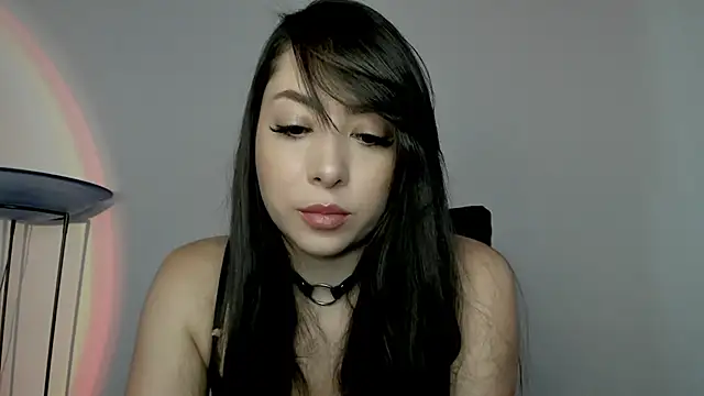 Mila  Paramo online show from March 13, 1:50 pm