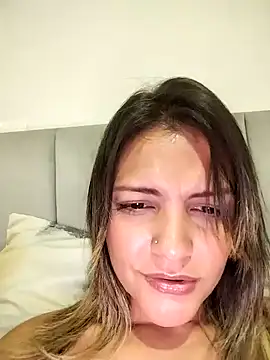 Snapshot of Mia_Hampton chatting on February 6, 1:38 am Mia Hampton online show from February 6, 1:38 am