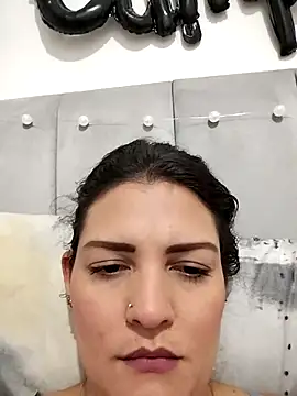 Mia Hampton online show from February 21, 10:44 pm