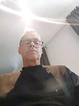 DarrenSullivanSlut online show from February 24, 12:59 pm