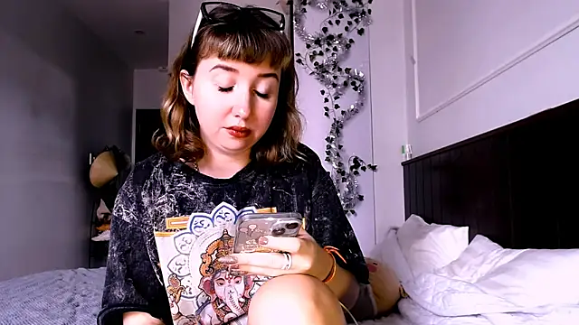 Cosmo Riri online show from January 10, 5:37 am