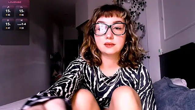 Cosmo Riri online show from January 13, 6:38 am