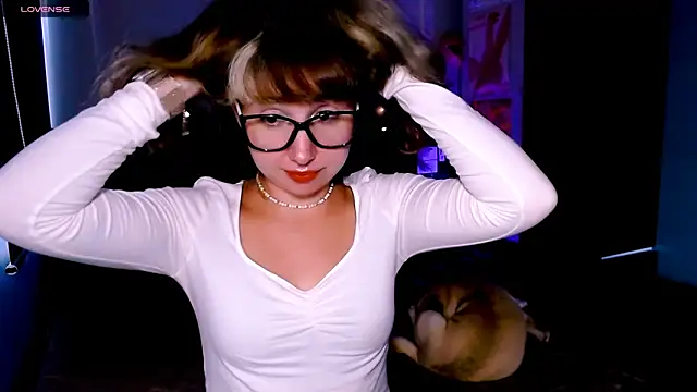 Cosmo Riri online show from September 20, 4:13 am