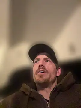 Snapshot of KBONE36 chatting on May 11, 3:23 am KBONE36 online show from May 11, 3:23 am