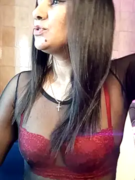 Snapshot of Leticia_goddes chatting on December 19, 2:45 am Leticia goddes online show from December 19, 2:45 am