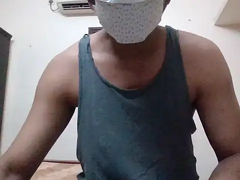 Snapshot of hydhunk29 chatting on September 26, 7:01 am hydhunk29 online show from September 26, 7:01 am