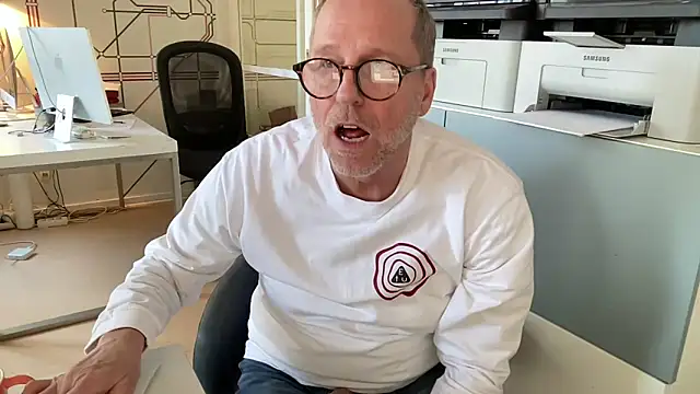 drefman online show from February 26, 11:20 am