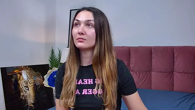 Snapshot of NicolLopeze chatting on March 5, 7:05 am NicolLopeze online show from March 5, 7:05 am