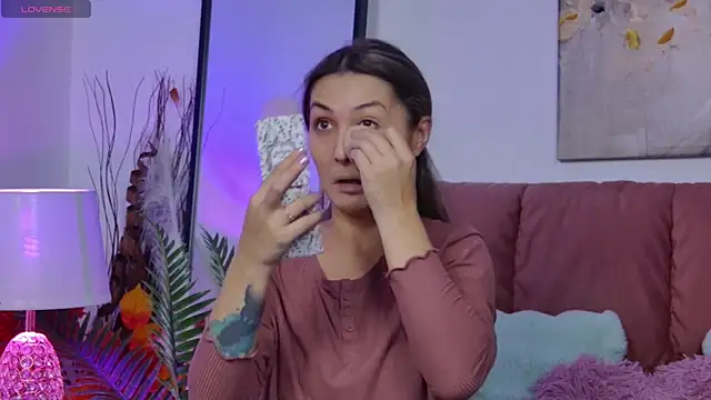 Snapshot of NicolLopeze chatting on October 16, 7:20 am NicolLopeze online show from October 16, 7:20 am