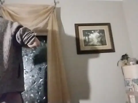 Snapshot of MaxSpadeErotica chatting on March 8, 5:44 am MaxSpadeErotica online show from March 8, 5:44 am