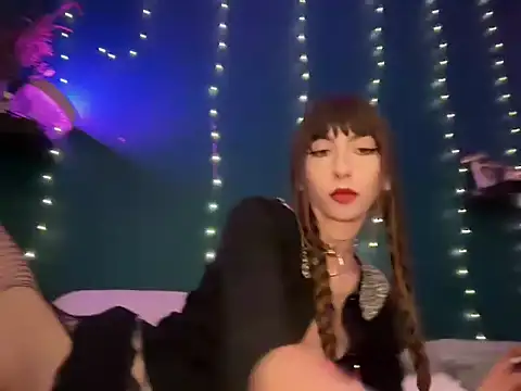 Snapshot of MistyParadiso chatting on January 13, 5:12 pm MistyParadiso online show from January 13, 5:12 pm