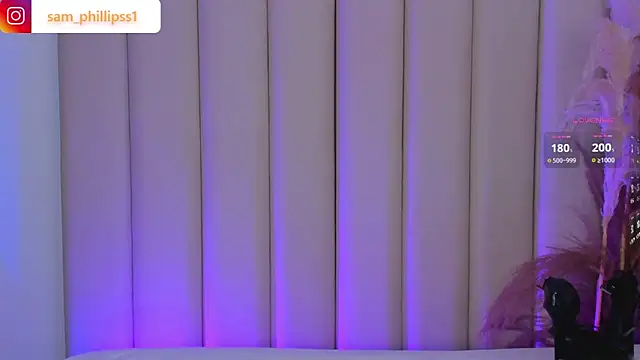 Snapshot of sam_phillipss chatting on October 17, 11:07 pm sam phillipss online show from October 17, 11:07 pm