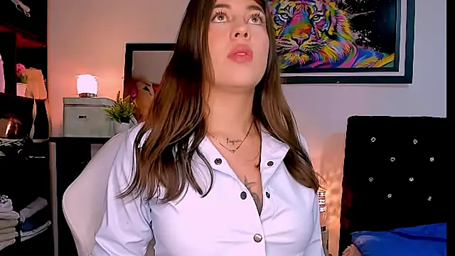 zoe kittylove online show from March 4, 5:11 am