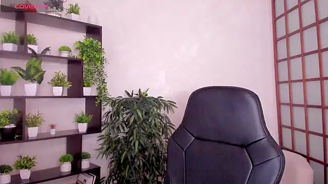 KateCuddle online show from November 26, 2:23 am